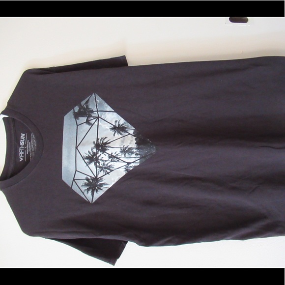 DIAMOND 💎 DESIGN MEN T-SHIRT👕 - Picture 2 of 5